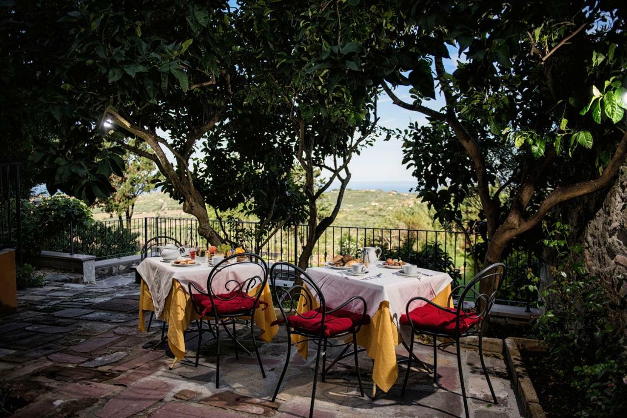 Hotel Villa Gli Asfodeli Tresnuraghes Екстер'єр фото
